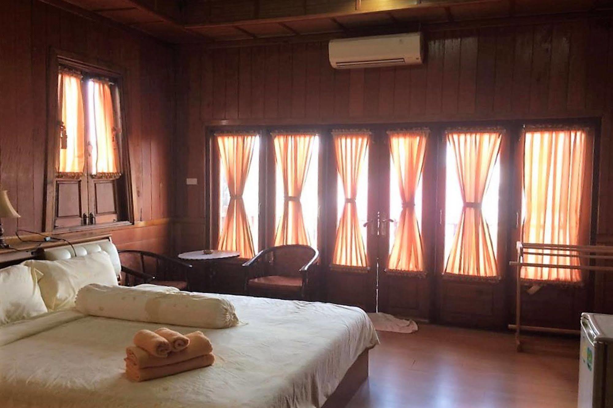 Beau And Blonde House Kamala Hotel Exterior photo